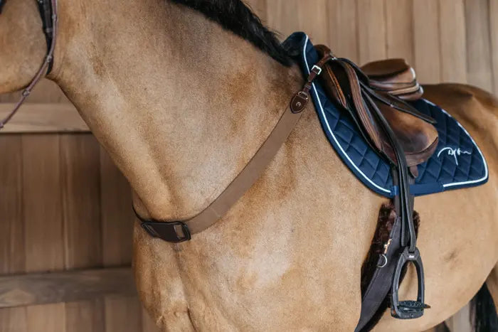 DY'ON ELASTIC BREASTPLATE