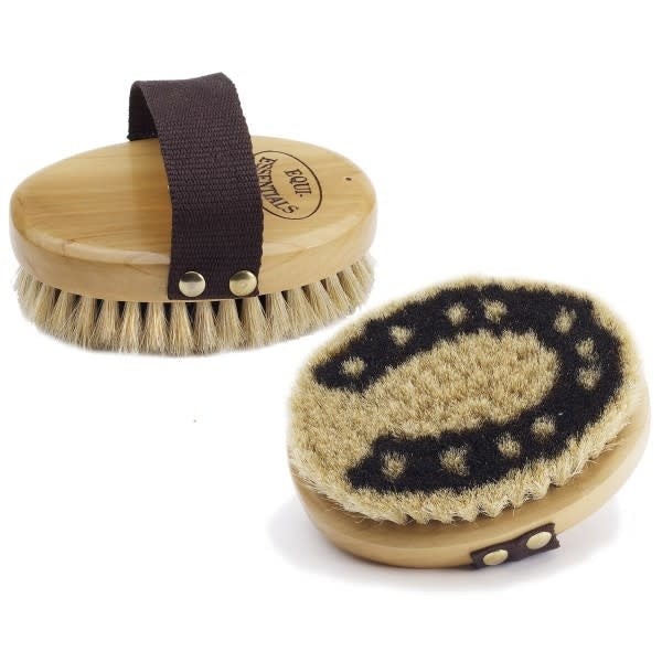EQUI ESSENTIALS HORSESHOE BODY BRUSH