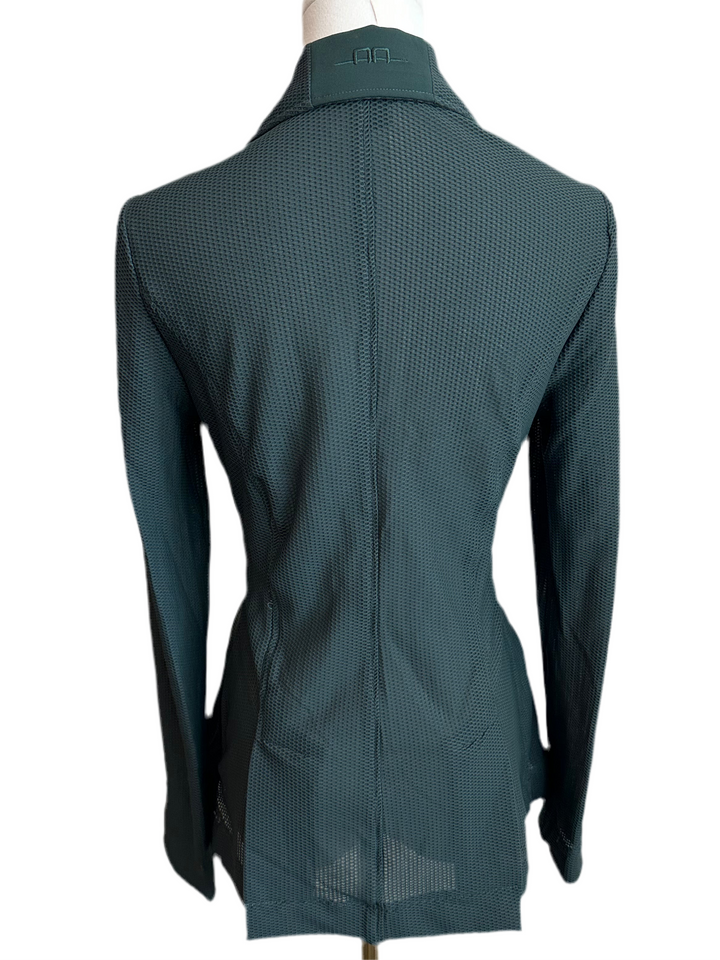 PRE-LOVED AA LADIES MOTION LITE SHOW JACKET