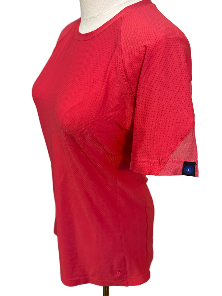 PRE-LOVED IRIDEON SHORT SLEEVE RIDING TOP