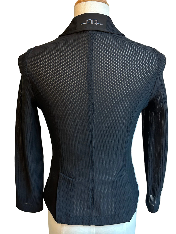 PRE-LOVED AA KIDS MOTION LITE SHOW JACKET