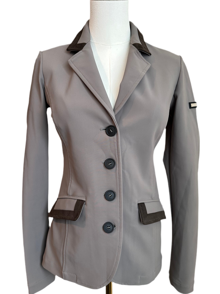 PRE-LOVED IAGO TECHNICAL SHOW JACKET
