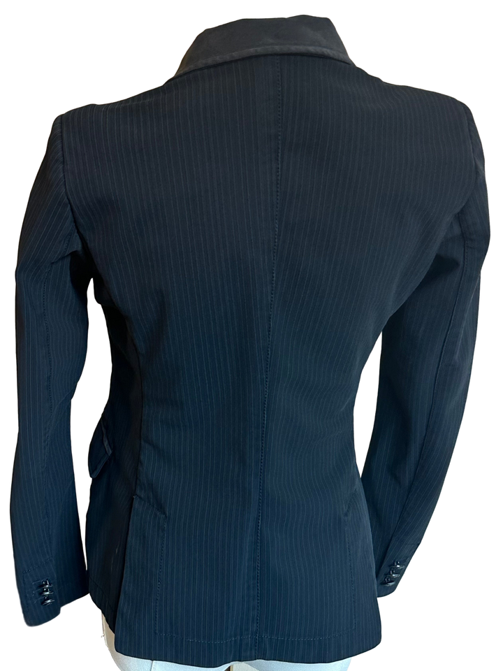 PRE-LOVED CT SHOW COAT