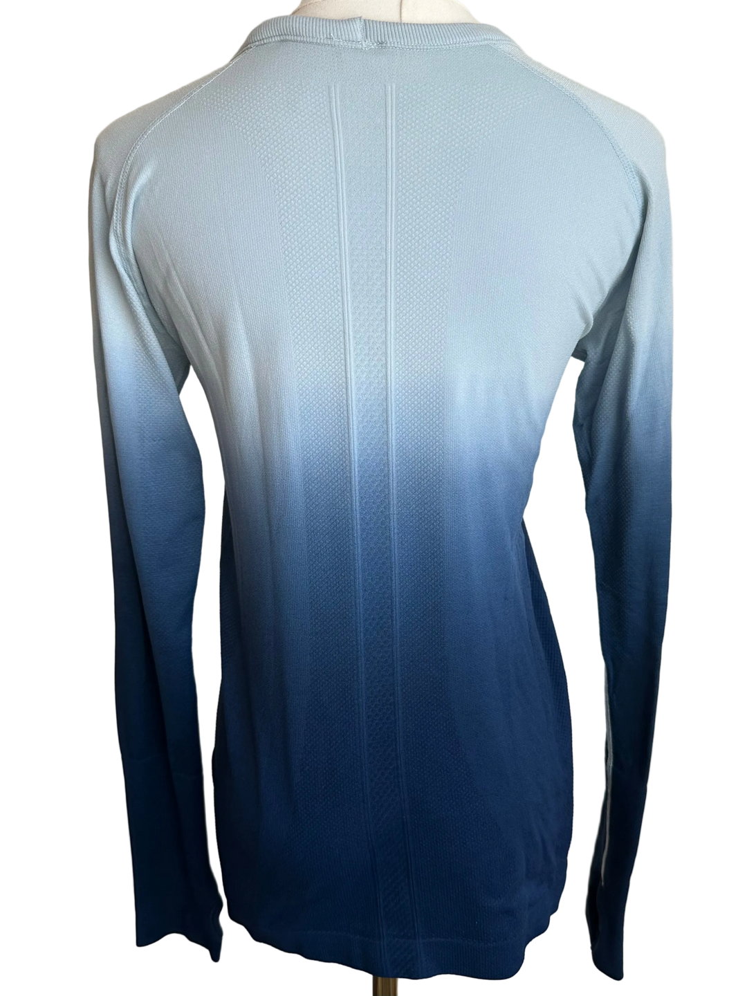 PRE-LOVED TKEQ 'KENNEDY' SEAMLESS 2.0 OMBRÉ LONG SLEEVE SHIRT
