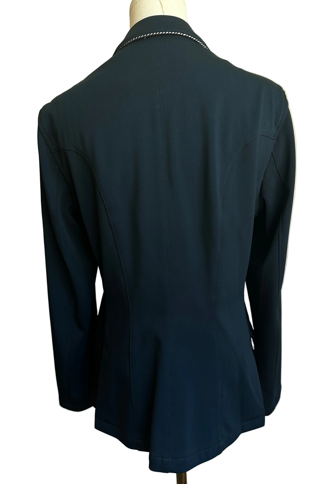 PRE-LOVED PIKEUR SARISSA SHOW JACKET