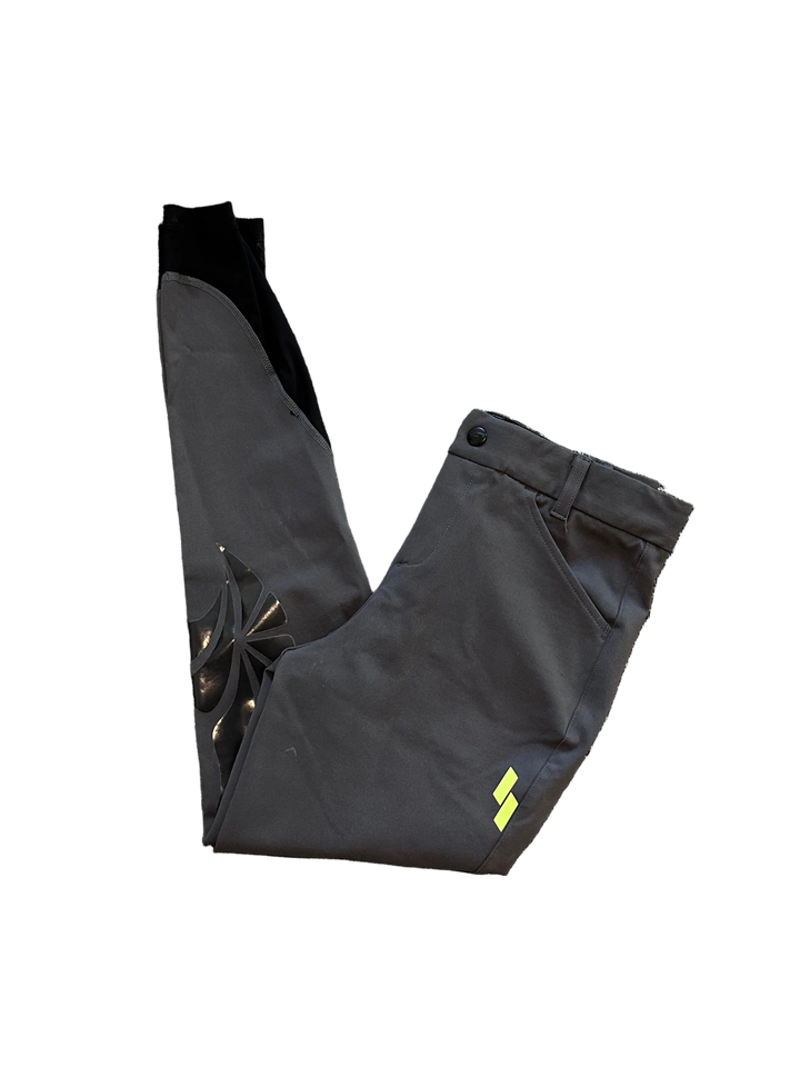PRE-LOVED KIDS STRUCK 25 SERIES BREECHES