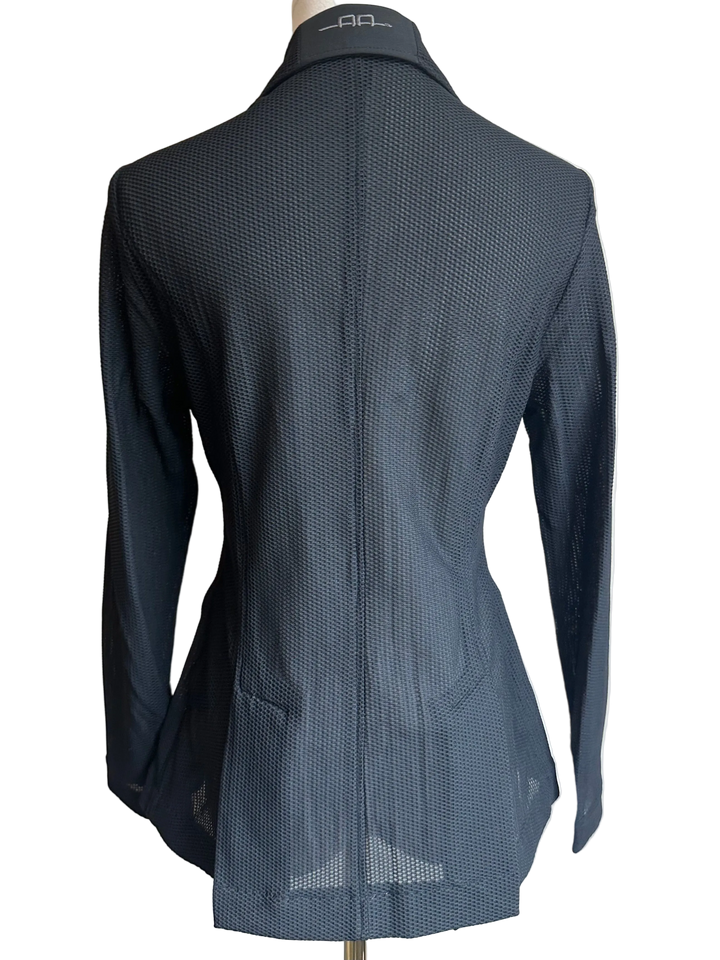PRE-LOVED ALESSANDRO ALBANESE LADIES MOTION LITE SHOW JACKET