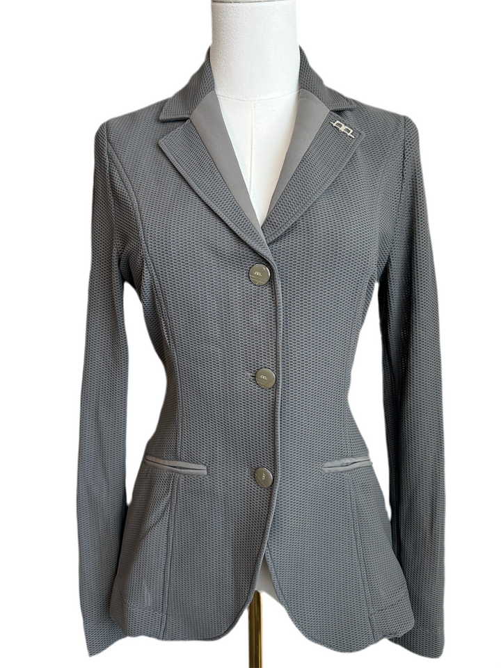 PRE-LOVED AA LADIES MOTION LITE SHOW JACKET