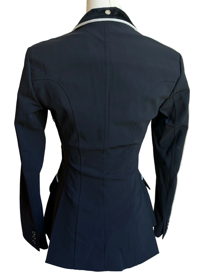 PRE-LOVED EQUILINE GAIT XCOOL EVO SHOW COAT - IT38