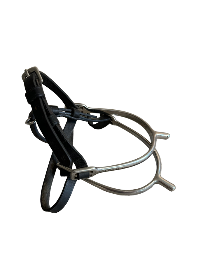 PRE-LOVED CENTAUR 5/8’’ SPURS WITH STRAPS