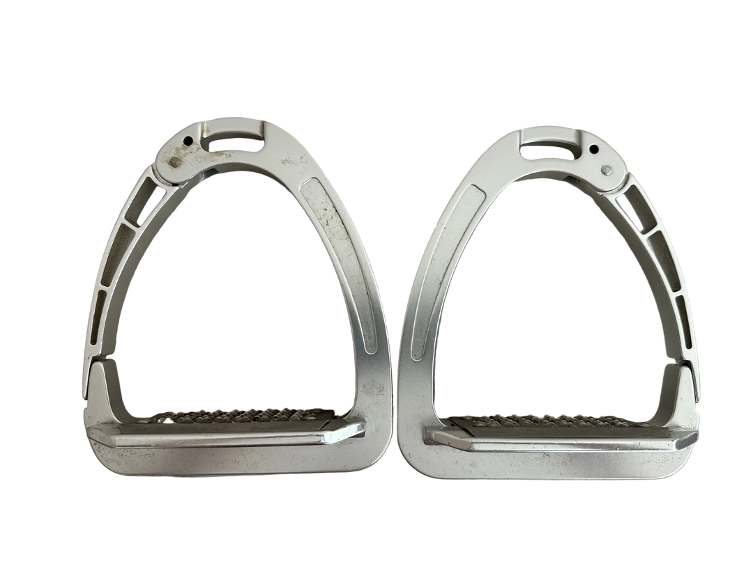 PRE-LOVED ACAVALLO ALUPLUS STIRRUPS