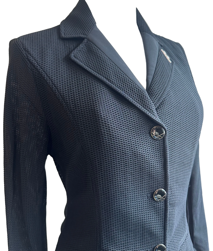 PRE-LOVED ALESSANDRO ALBANESE LADIES MOTION LITE SHOW JACKET