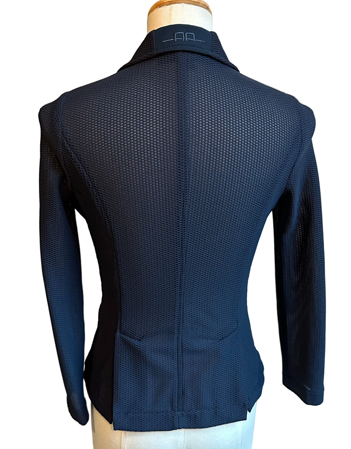 PRE-LOVED AA KIDS MOTION LITE SHOW JACKET