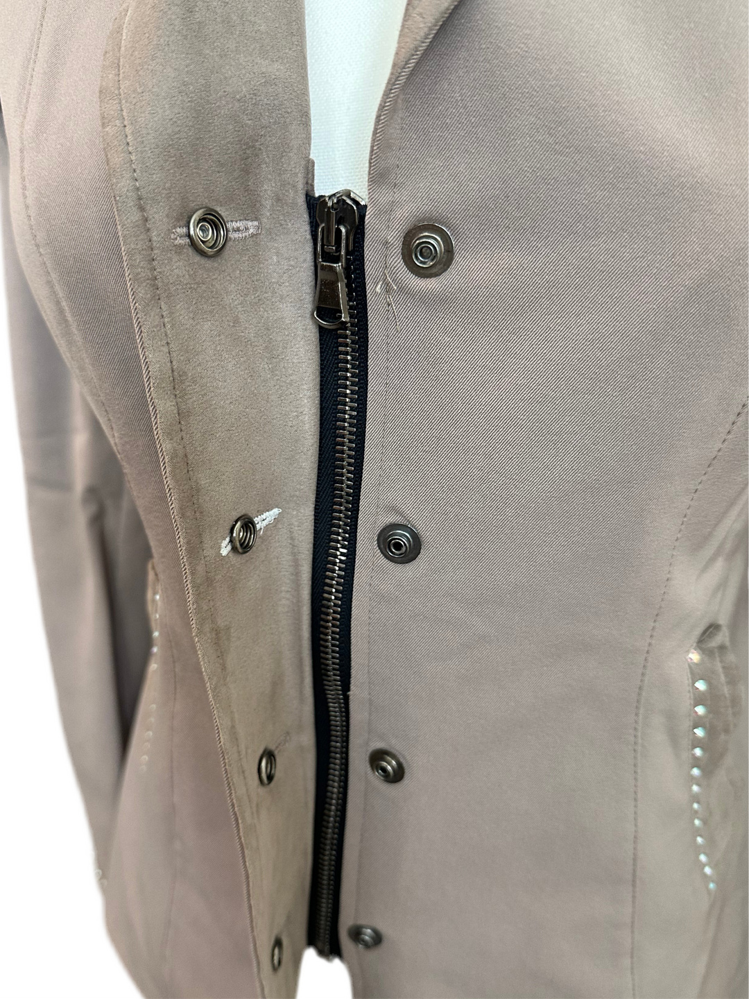 PRE-LOVED ANIMO SPORT SHOW JACKET