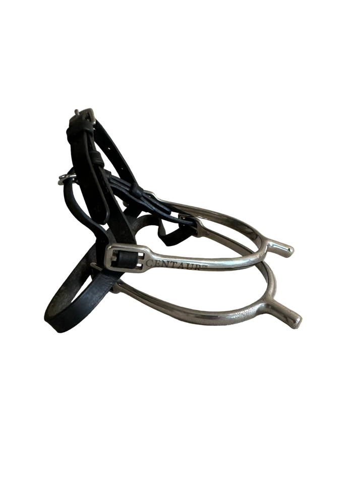 PRE-LOVED CENTAUR 5/8’’ SPURS WITH STRAPS