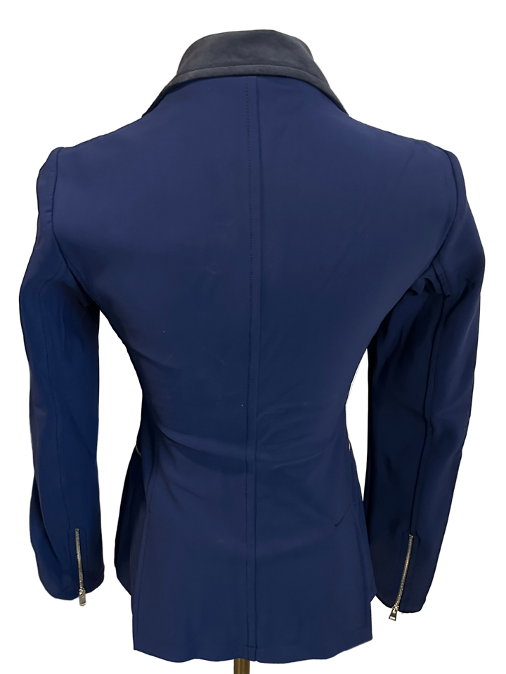 PRE-LOVED CT FULL ZIPPER SHOW JACKET