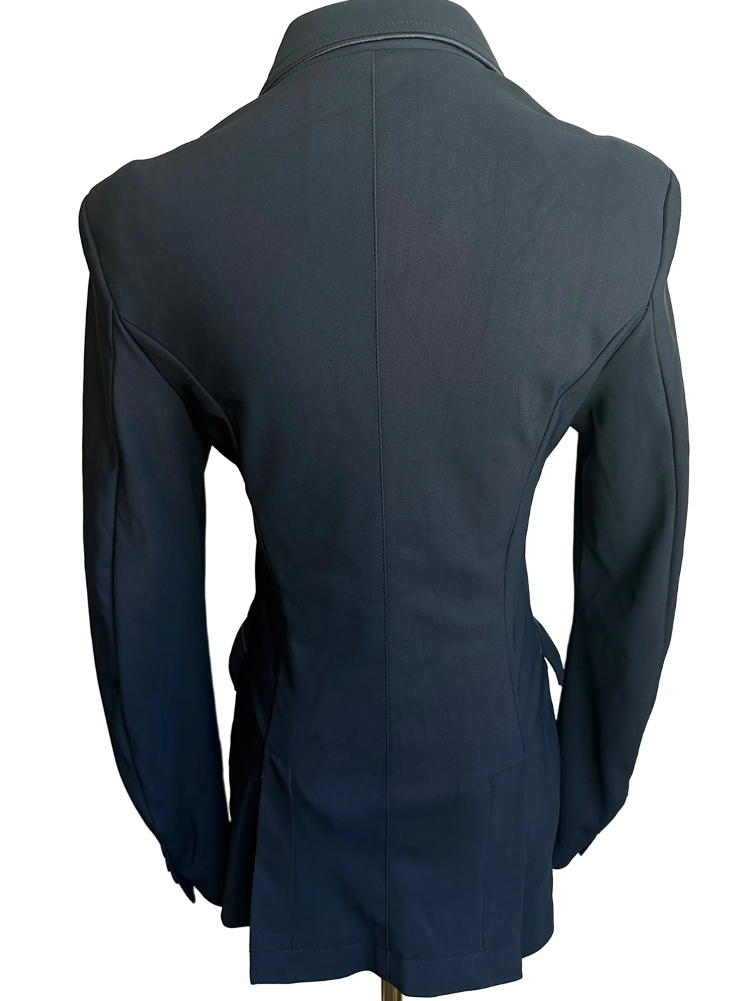 PRE-LOVED DOLCE SALTARE HUNT COAT BY GRAND PRIX