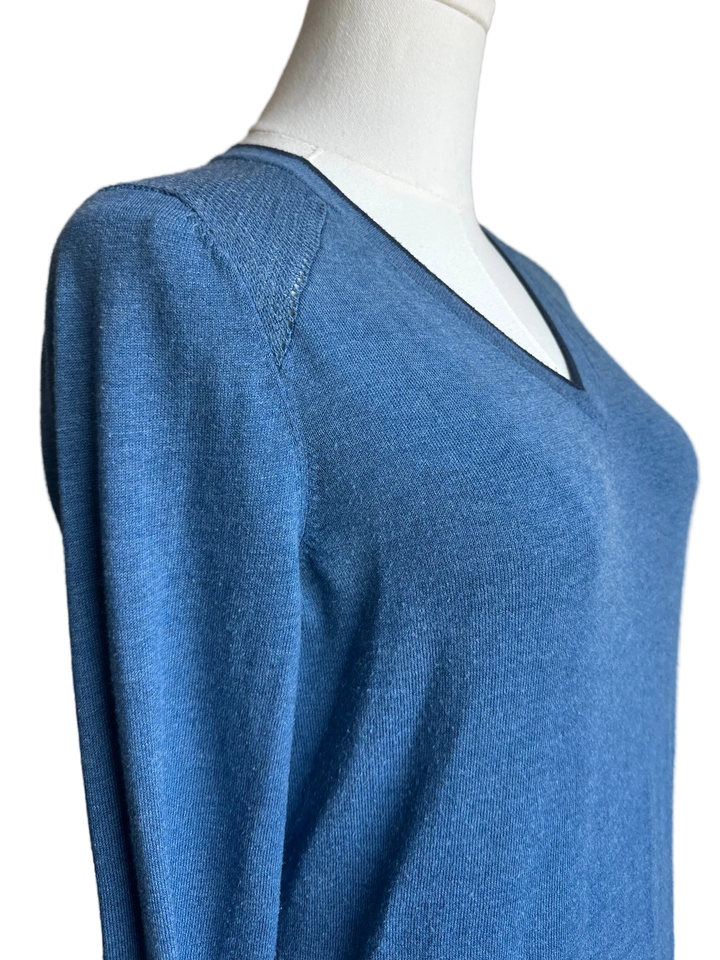 PRE-LOVED RJ CLASSICS 'NATALIE' V-NECK SWEATER