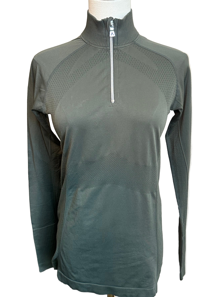 PRE-LOVED ANIQUE SIGNATURE 1/4 ZIP UV TOP