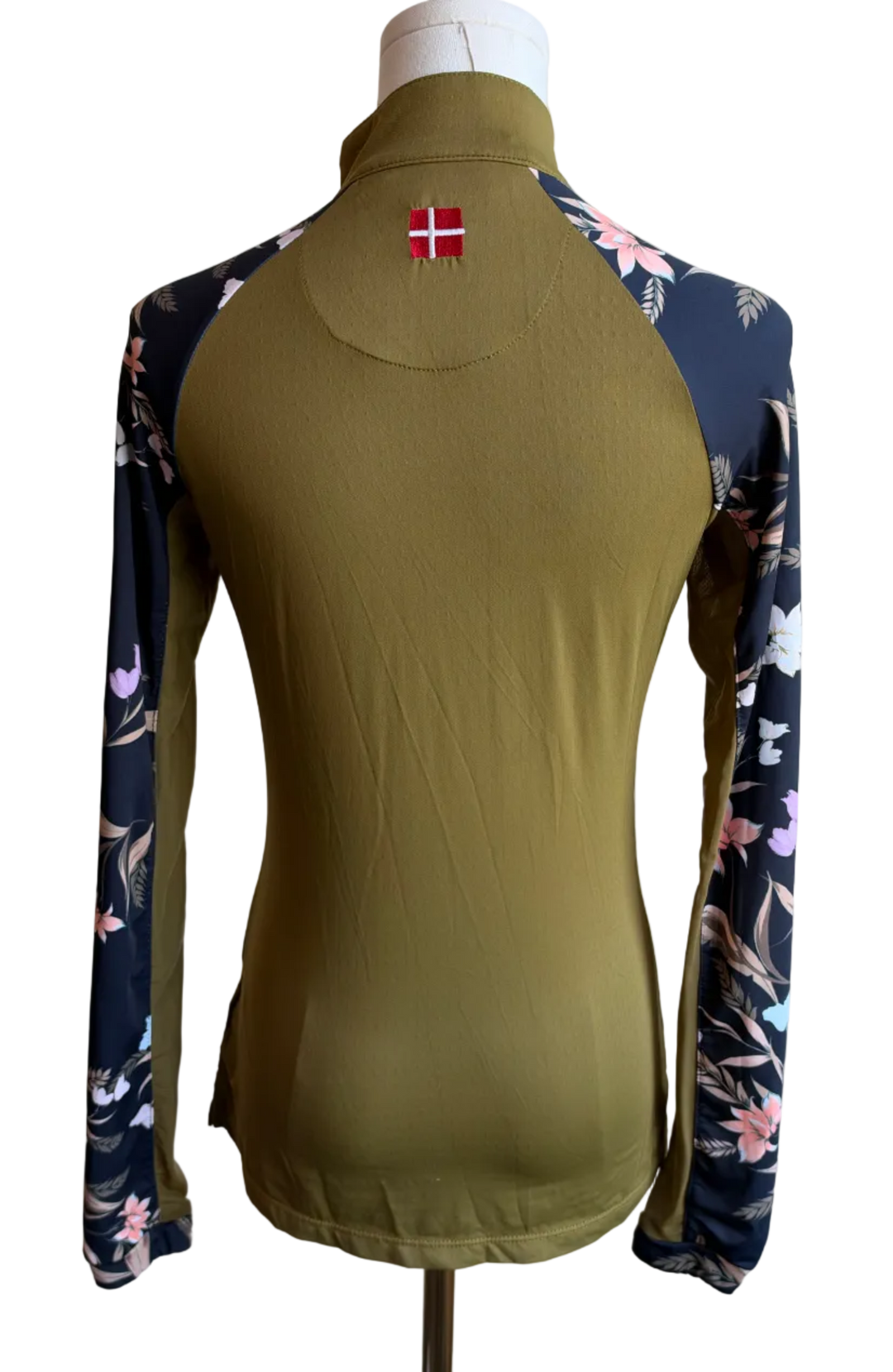 PRE-LOVED KASTEL 1/4 ZIP LONG SLEEVE SUN SHIRT - XS