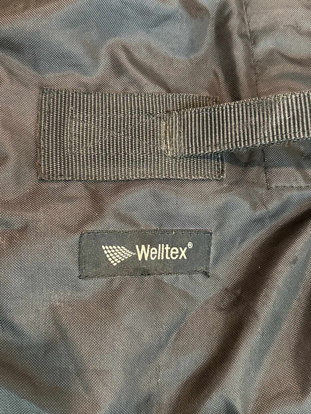 PRE-LOVED BACK ON TRACK THERAPEUTIC MESH HORSE SHEET