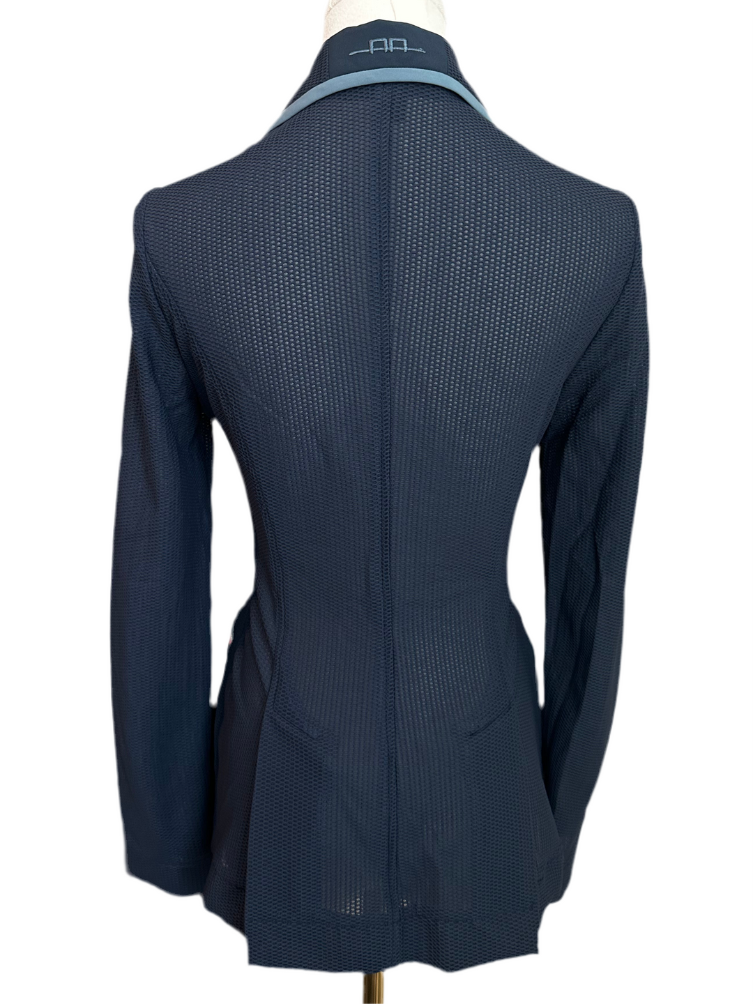 PRE-LOVED AA LADIES MOTION LITE SHOW JACKET