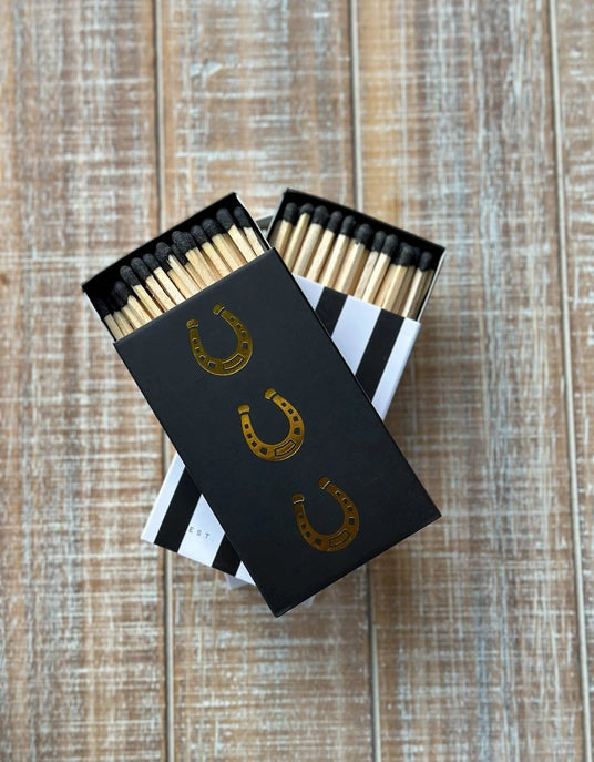 OVERSIZED HORSEHOE MATCHES