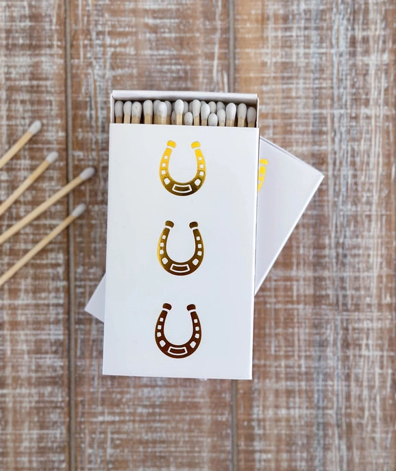 OVERSIZED HORSEHOE MATCHES