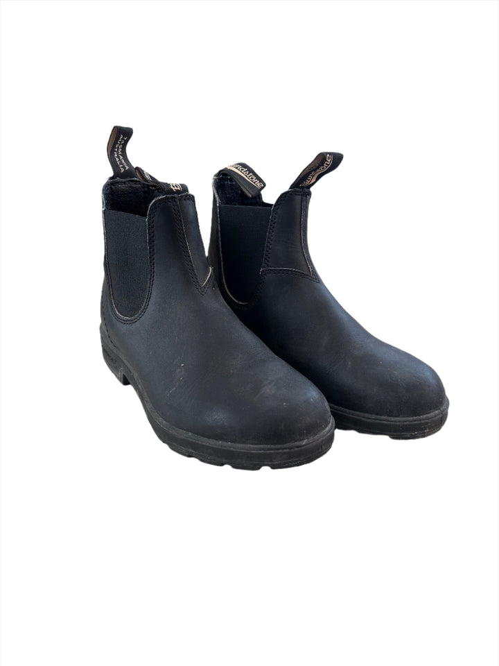 PRE-LOVED BLUNDSTONE BOOTS