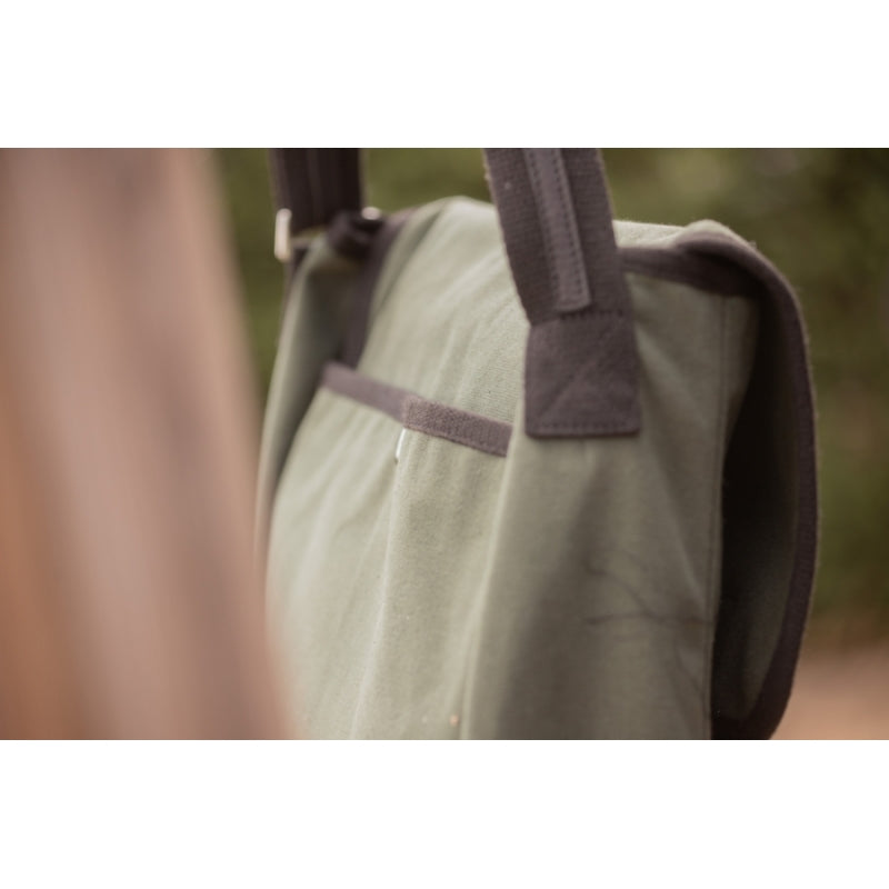 Penelope Canvas US Messenger Bag