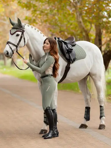 LeMieux Suede Close Contact Square