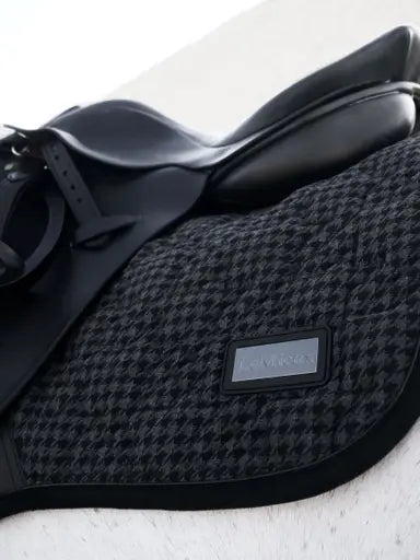 LeMieux Aspen Close Contact Square